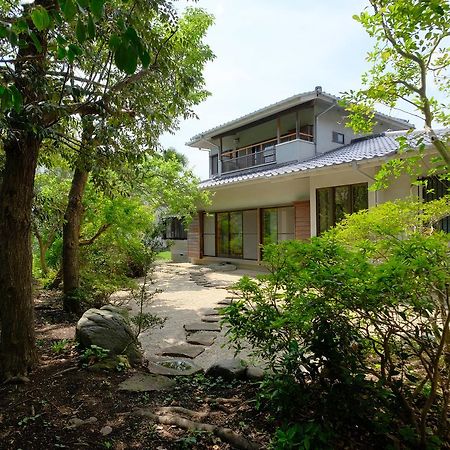 Отель Tokiwa Kamakura Backpackers Экстерьер фото