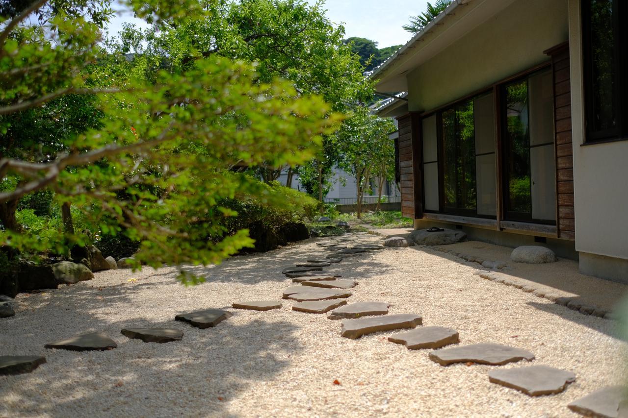 Отель Tokiwa Kamakura Backpackers Экстерьер фото