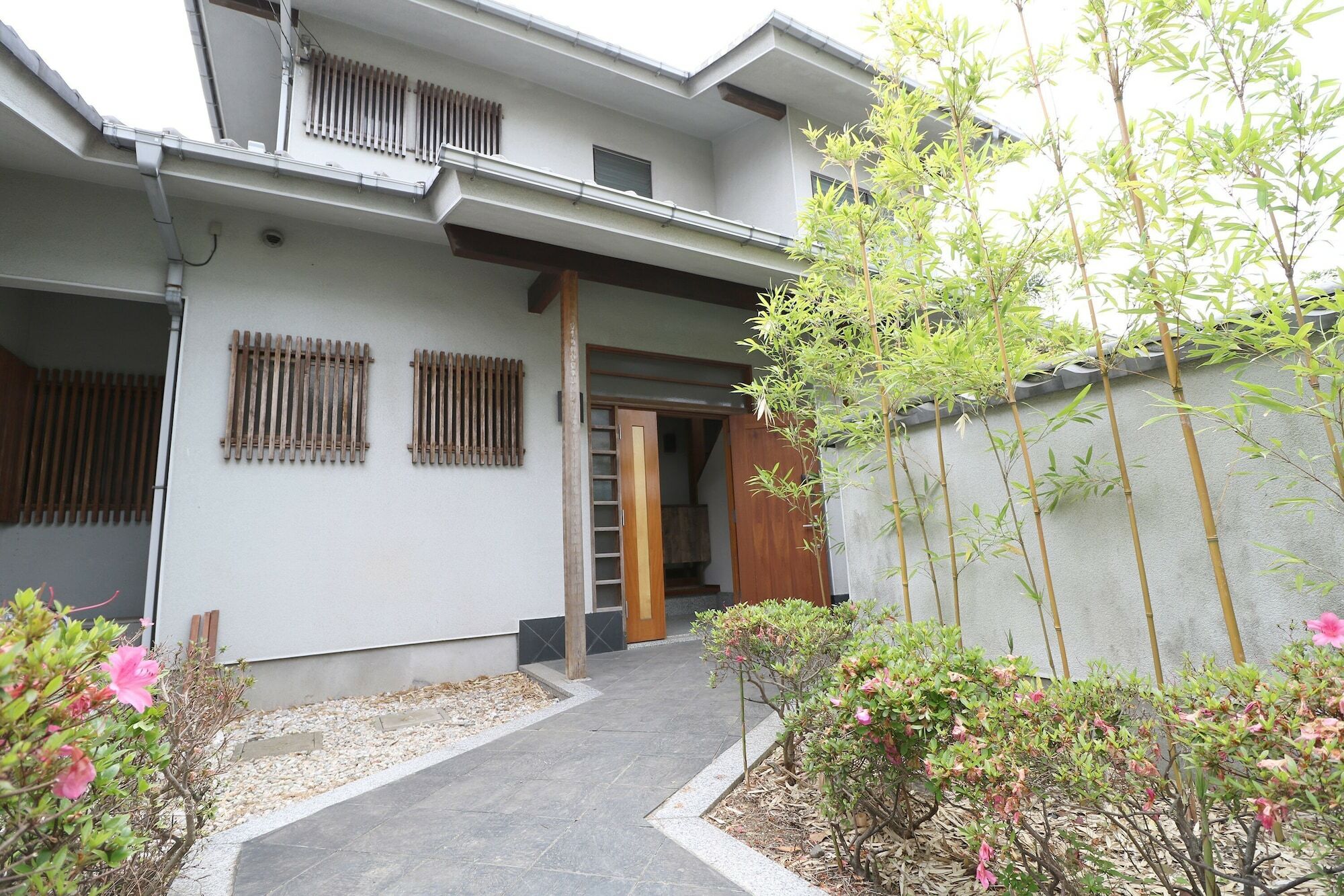 Отель Tokiwa Kamakura Backpackers Экстерьер фото